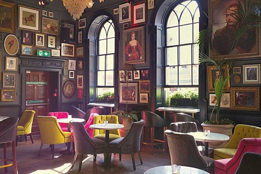 luxury hotel lobby small