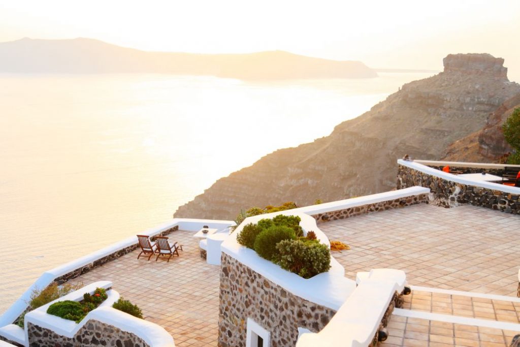 how to build a digital marketing funnel for luxury travel